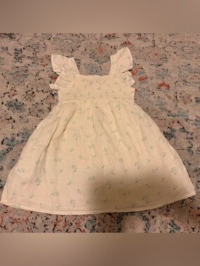 Girls Cream Floral Smocked Sundress size 4 T NWOT